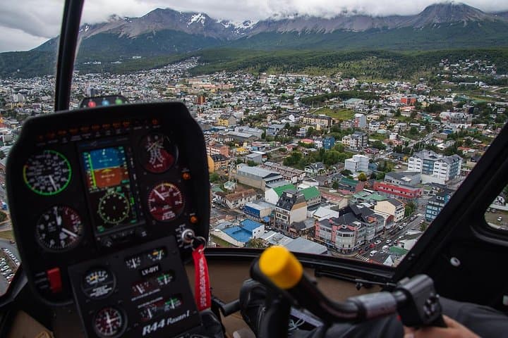 Helicopter Flight Over Ushuaia: 7-Minute Aerial Tour of Martial Glacier & Beagle Channel photo 3