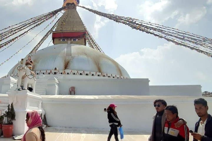 One-Day Kathmandu City Tour: Swayambhunath, Boudhanath, Durbar Square & Pashupatinath photo 4