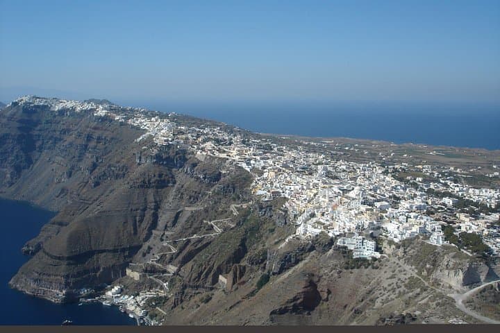 Santorini Helicopter Tour: 20-Min Caldera & Volcano Flight