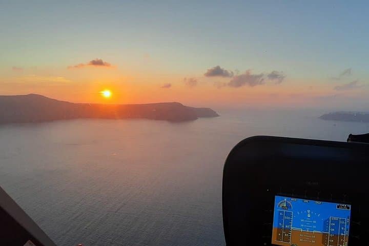 Santorini Helicopter Tour: 20-Min Caldera & Volcano Flight photo 2