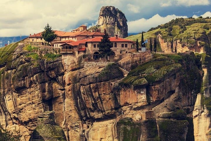 Private Mercedes Day Tour to Meteora and Thermopylae from Athens photo 4