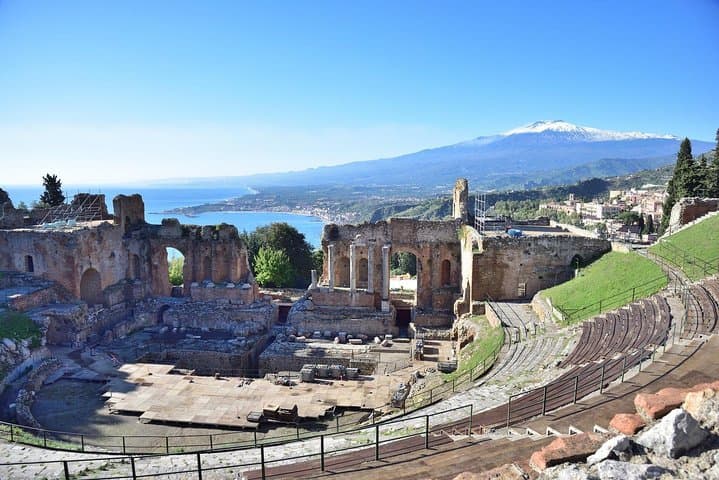 Mount Etna to Taormina: Day Hike, Volcanic Cave & Wine Lunch