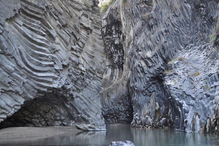 Etna Wine and Alcantara Gorges Day Hike with Lunch from Catania photo 4