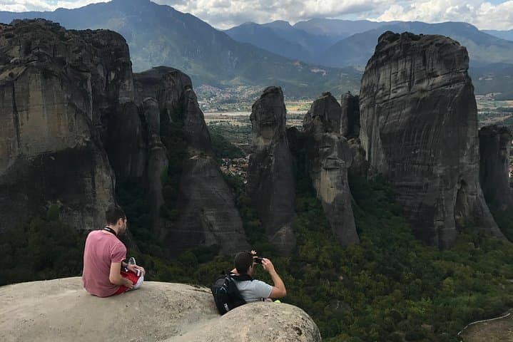 Private Meteora Tour from Kalambaka: Monasteries, Hikes & Panoramic Views