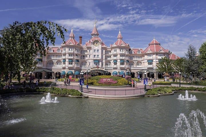 Private Paris City Tour from Disneyland with Hotel Drop-off photo 5
