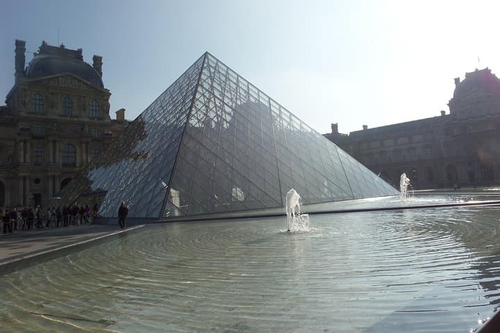 Private Paris City Tour from Disneyland with Hotel Drop-off photo 3