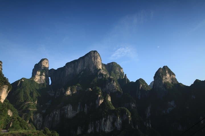 Tianmen Mountain Day Tour: Cable Car, Glass Skywalk & Heaven's Gate photo 6