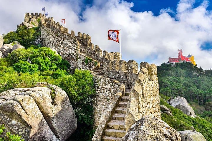 Lisbon Major Attractions Walking Tour — 3-Hour Private Guided Experience photo 5