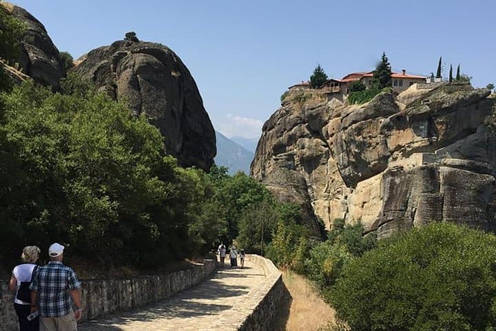 Private Meteora Tour from Kalambaka: Monasteries, Hikes & Panoramic Views photo 4