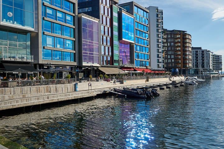 Oslo Private Walking Tour: Explore Harbor, Fortress & Royal Palace on Foot photo 4