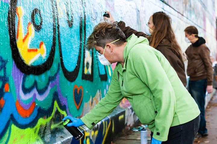 Private Graffiti Workshop in Paris — Learn to Spray Paint Safely and Creatively photo 6