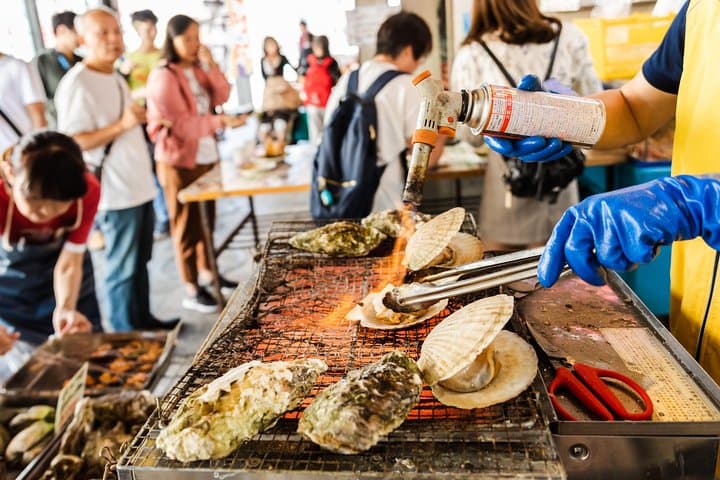 Eat Like a Local in Kanazawa: Private Personalized Food Tour with a Local Guide photo 3