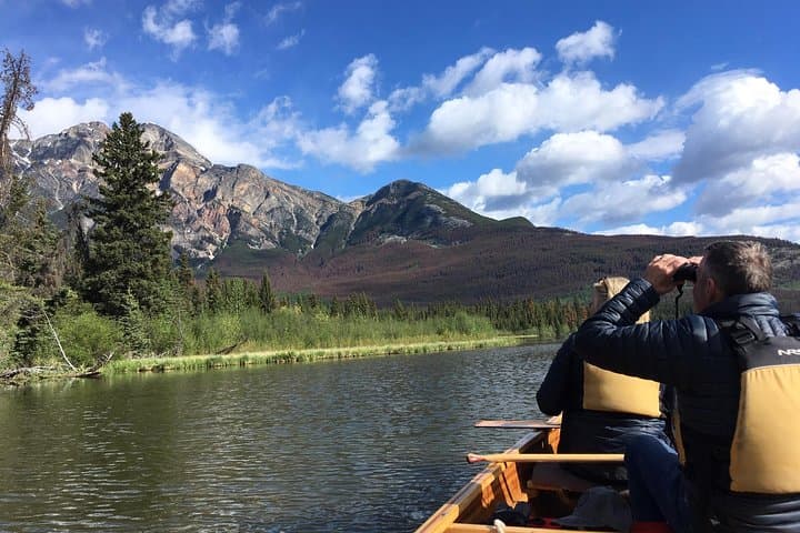 Pyramid Lake Cedar Canoe Tour — Guided Paddle in Jasper National Park photo 6