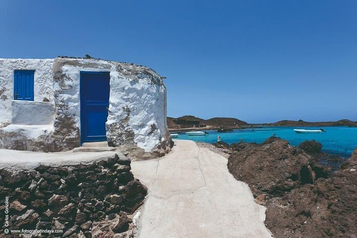 Ferry to Isla de Lobos from Corralejo: Complete Day-Trip Guide photo 4