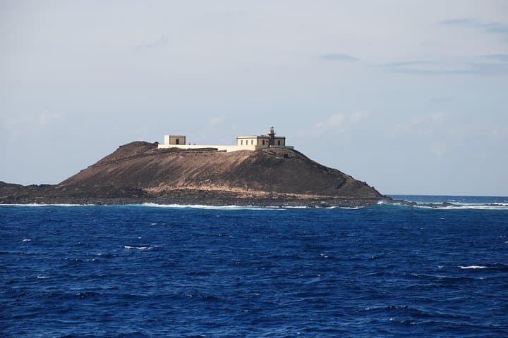 Ferry to Isla de Lobos from Corralejo: Complete Day-Trip Guide photo 6