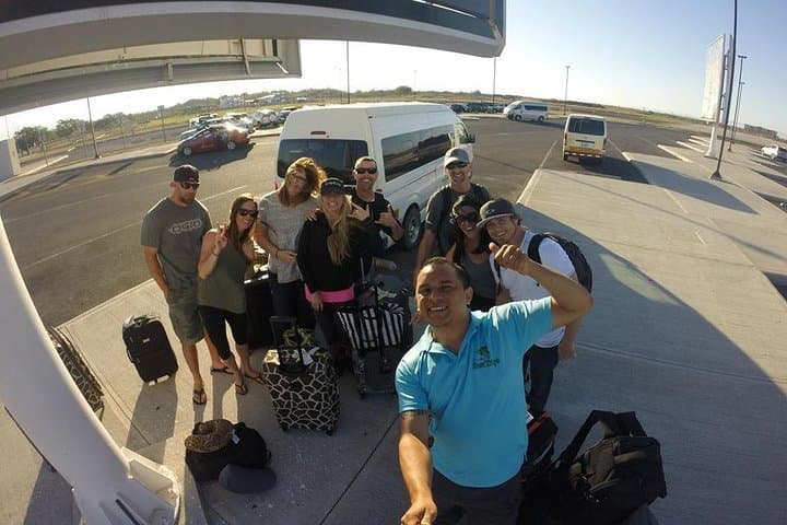 Liberia Airport (LIR) Private Transfer to Riu Palace Guanacaste — Roundtrip