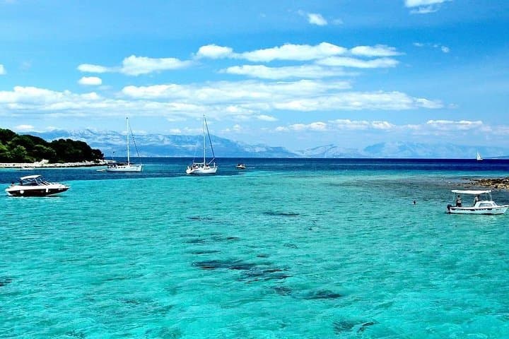 Blue Lagoon Half-Day Chill-Out Boat Tour from Trogir
