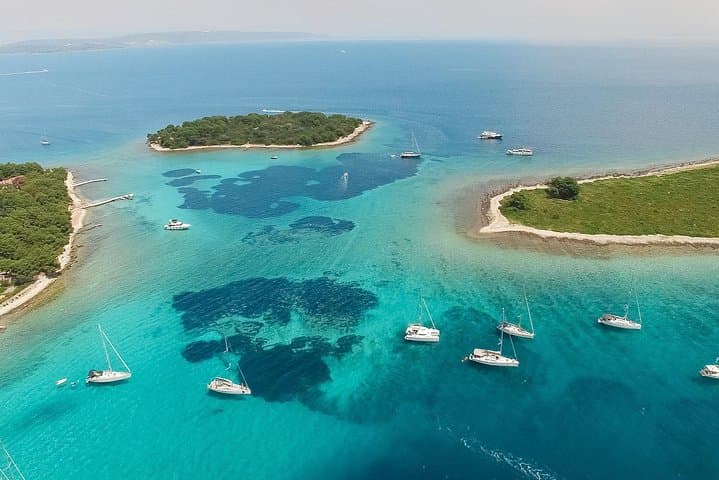 Blue Lagoon Half-Day Chill-Out Boat Tour from Trogir photo 4