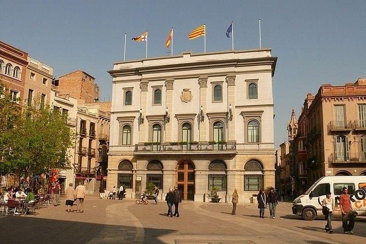 Poblet, Igualada & Montserrat: Full-Day Cultural Tour from Salou/Tarragona