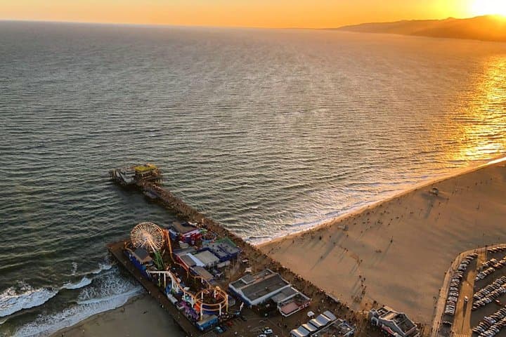 35-Minute California Coast and Canyons Helicopter Tour Over Los Angeles photo 3