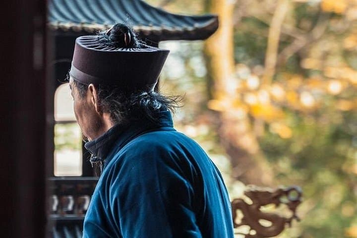 Dujiangyan & Mount Qingcheng Day Hike: Ancient Waterworks and Taoist Trails photo 2
