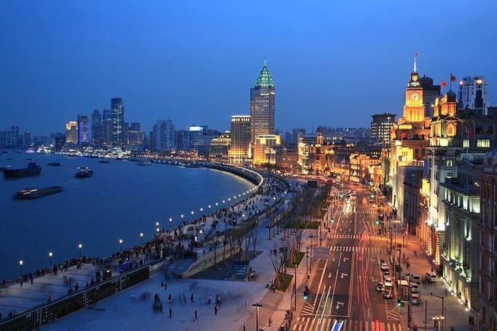 Shanghai Day Tour: Yuyuan Garden, SWFC Observatory, Shanghai Museum & The Bund photo 6