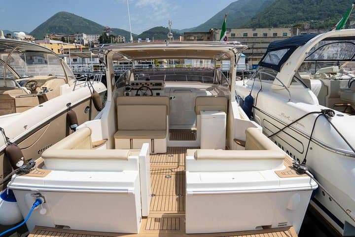 Private Capri Speedboat Day Trip from Sorrento — 37ft Capri Boat Tour photo 5