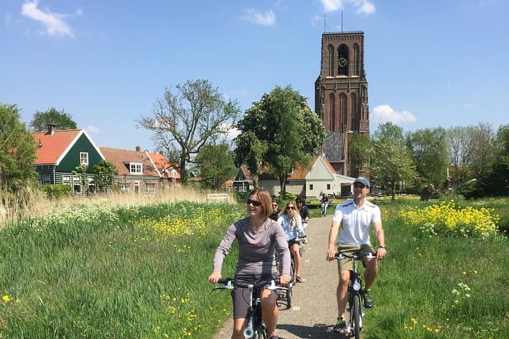 Half-Day Waterland Bike Tour from Amsterdam — Polders, Windmills & Apple Pie photo 2