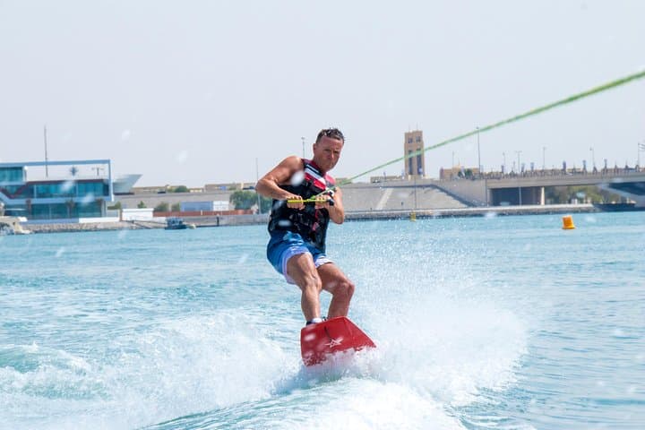 Abu Dhabi Water Sports Package: Banana Boat, Wakeboard & SUP on the Corniche photo 4