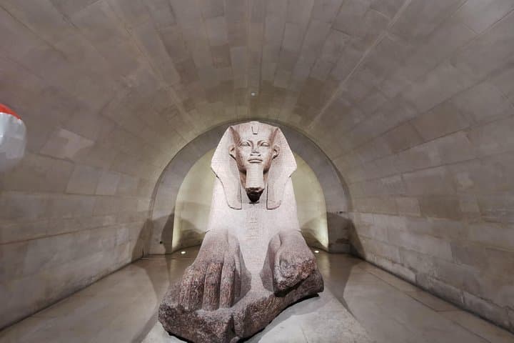 Versailles and Louvre Private Day Tour from Paris — Skip-the-Line Guided Visit photo 6