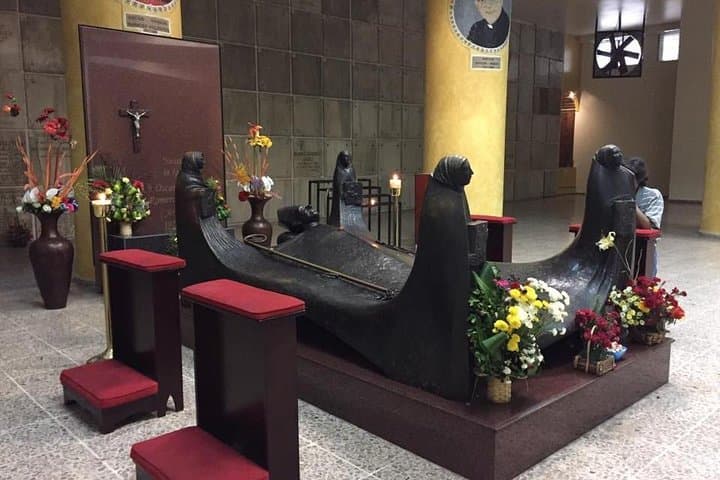 San Salvador City Tour: Cathedral, National Palace & Historic Center Highlights photo 2