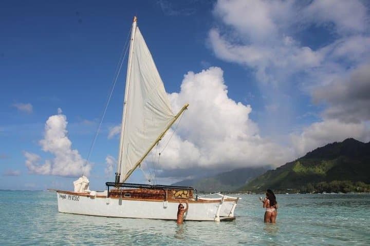 Sail a Va'a Through Moorea's Lagoon: Traditional Double Canoe Experience photo 6