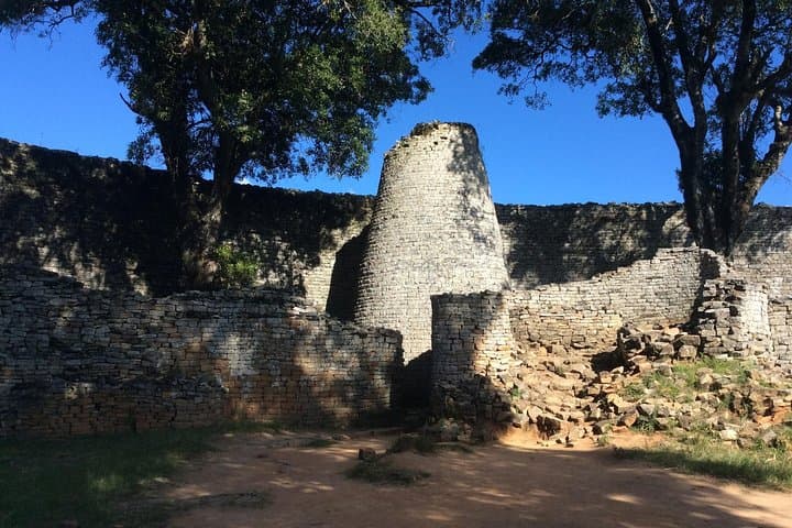 Exploring Great Zimbabwe: 2-Day Ancient Ruins & Lake Kyle Wildlife Tour from Harare