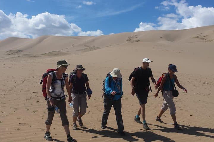 Gobi Desert & Eight Lakes: 17-Day Trekking and Overland Adventure from Ulaanbaatar