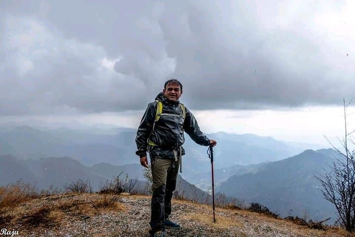Top Tibba Day Hike: 8,500 ft Panoramic Trek Near Mussoorie photo 4