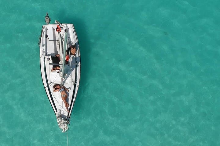 Private Monohull Sailboat Tour on Bacalar Lagoon — Wine, Fruits & Secluded Views photo 2