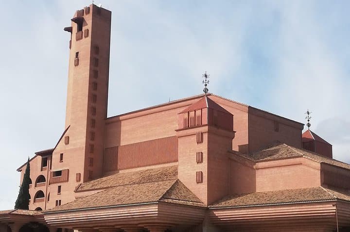 Torreciudad Sanctuary Day Trip From Barcelona: Views, History & Somontano Wine