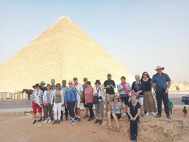 Cairo Full-Day Private Car & Guide — Pyramids, Museum and Khan el-Khalili photo 2