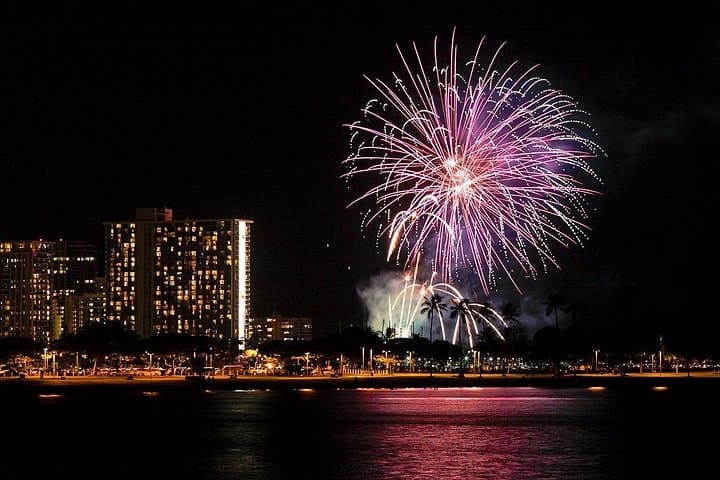 Waikiki Friday Night Fireworks Sail: Sunset Cruise & Luxury Yacht Experience photo 1