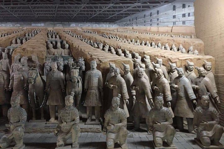 Xi'an Day Trip from Beijing: Terracotta Warriors & Ancient City Wall Private Tour photo 3