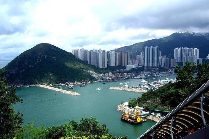 Private Hong Kong Day Tour — Stanley Street, Victoria Peak & Historic West Point photo 3