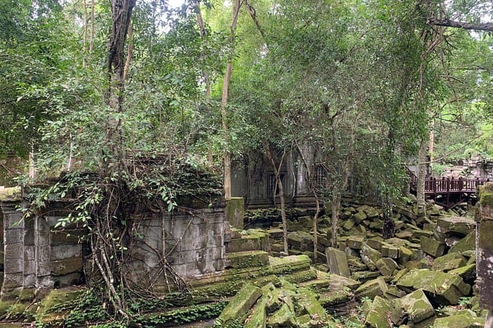 Off-Beaten-Track Temples: Banteay Srei, Kbal Spean & Beng Mealea from Siem Reap photo 3