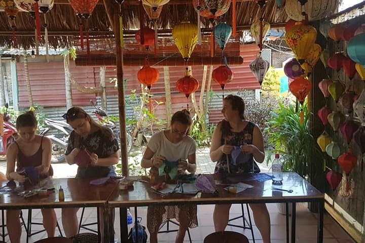 Hands-On Hoi An: Tra Que Vegetable Village, Silk Weaving & Lantern-Making Day Tour