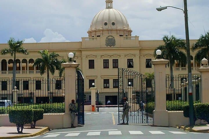 Santo Domingo Cultural Tour: Explore the Colonial Zone & Historic Landmarks photo 4
