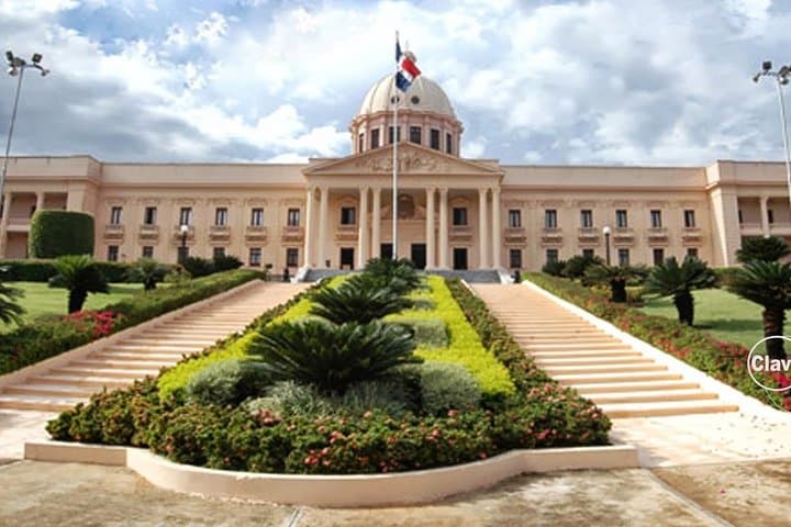 Santo Domingo Cultural Tour: Explore the Colonial Zone & Historic Landmarks photo 5