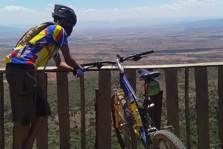 Pedal Nairobi: Full-Day Cycling Tour Through Markets, Landmarks & Nairobi Viewpoint photo 4