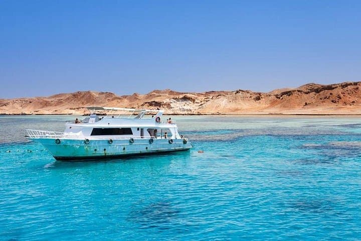 Full-Day Snorkeling to Tiran Island & Blue Lagoon from Sharm el-Sheikh photo 2