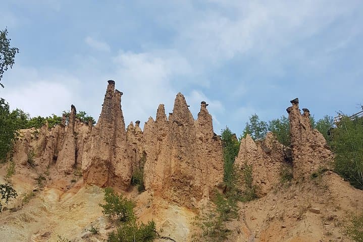 Niš and Devil's Town Day Trip from Belgrade — History, Karst Columns & Forest Lunch