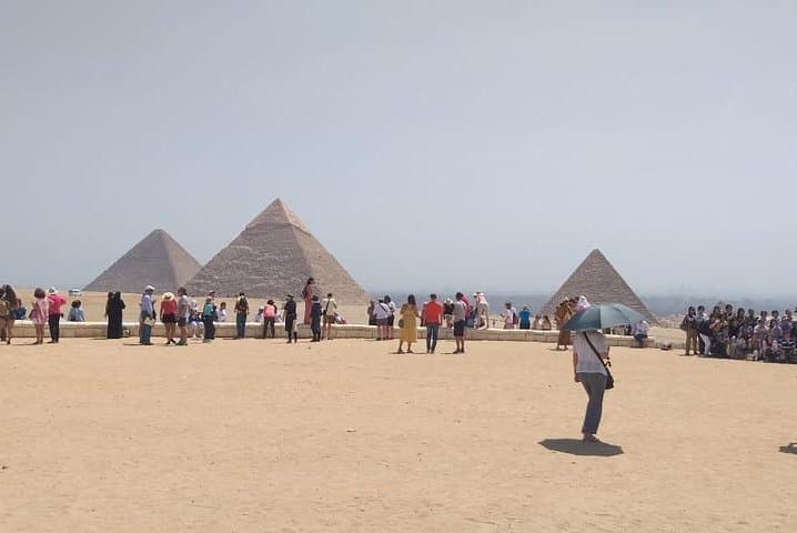 Private Full-Day Tour: Egyptian Museum, Giza Pyramids & Nile Felucca photo 3