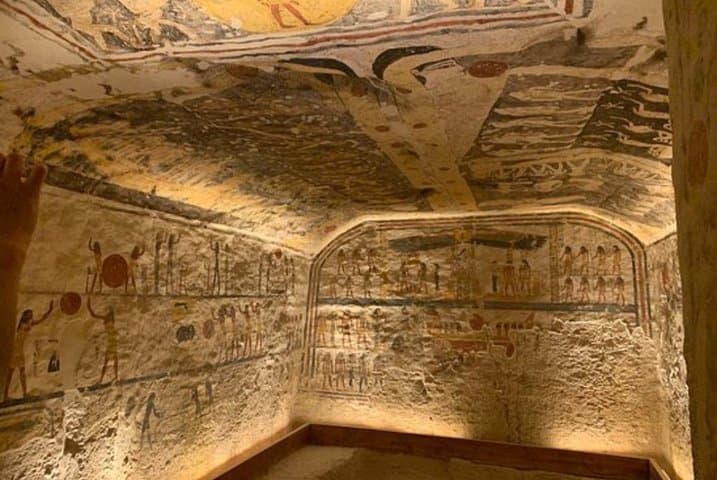 Aswan to Luxor 3-Night Nile Cruise with Abu Simbel & Hot Air Balloon photo 3